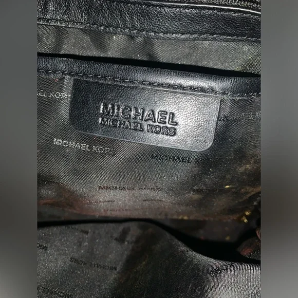 Michael Kors purse. - Picture 8 of 14